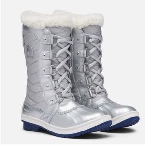 Sorel Pure Silver Disney 'Frozen' Tofino II Waterproof Boot Size 7
